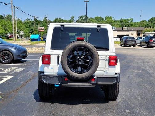 2022 Jeep Wrangler Unlimited 4xe Sahara