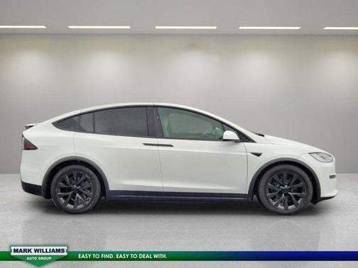 2023 Tesla Model X Standard Range