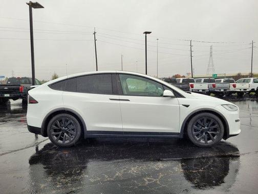 2023 Tesla Model X Standard Range