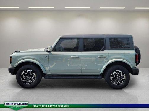 2024 Ford Bronco Outer Banks