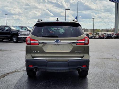 Autumn Green Metallic 2022 Subaru Ascent Limited 7-Passenger
