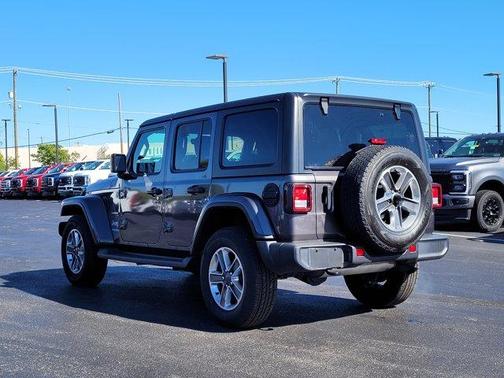 2021 Jeep Wrangler Unlimited Sahara