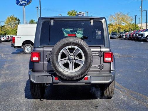 2021 Jeep Wrangler Unlimited Sahara