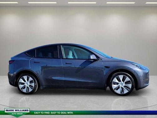 Midnight Silver Metallic 2022 Tesla Model Y Long Range