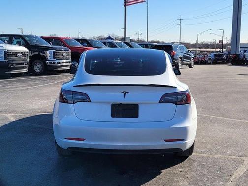 2023 Tesla Model 3 Base