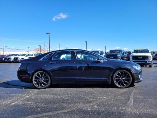2020 Lincoln MKZ Standard