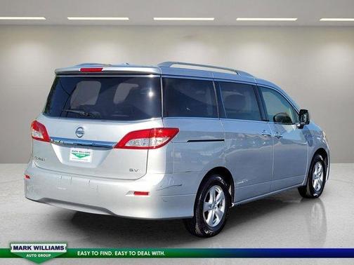 2016 Nissan Quest SV