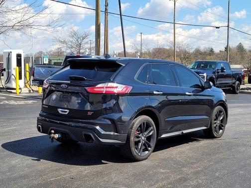 2019 Ford Edge ST