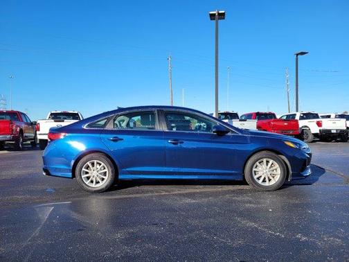 2019 Hyundai SONATA SE