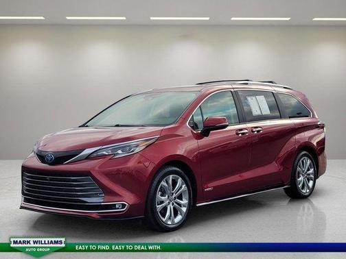2021 Toyota Sienna 