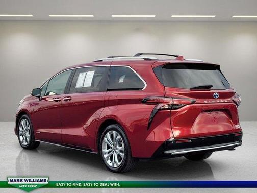 2021 Toyota Sienna 