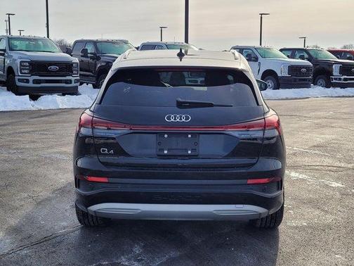 2023 Audi Q4 e-tron 40 Premium Plus