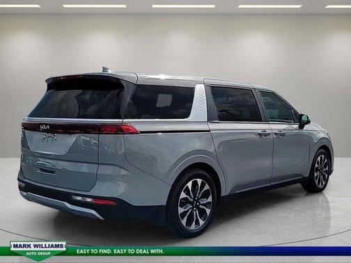 Ceramic Silver 2024 Kia Carnival EX