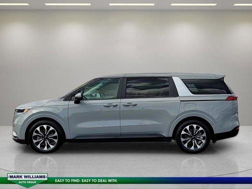 2024 Kia Carnival EX