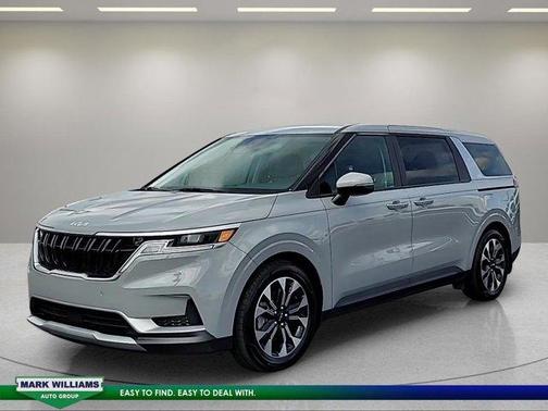 2024 Kia Carnival EX