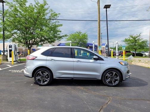 2020 Ford Edge ST