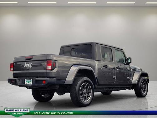 Granite Crystal Clearcoat Metallic 2023 Jeep Gladiator OVERLAND