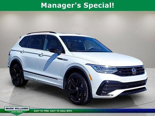 Opal White Pearl Effect 2024 Volkswagen Tiguan 2.0T SE R-Line Black