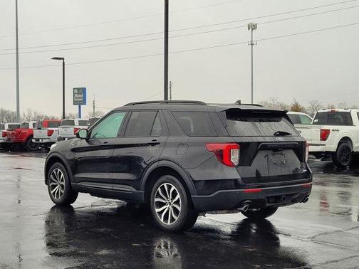 2023 Ford Explorer ST-Line