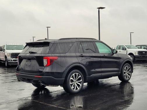 2023 Ford Explorer ST-Line