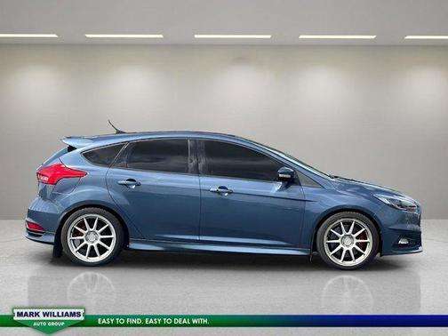 2018 Ford Focus ST Base