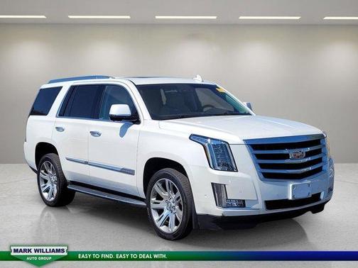 2017 Cadillac Escalade Luxury