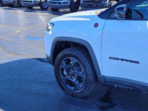 2024 Jeep Compass Trailhawk
