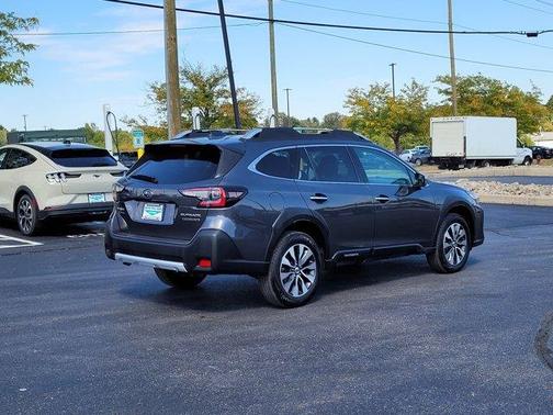 2023 Subaru Outback Touring XT
