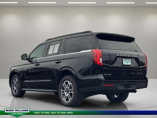 AGATE BLACK METALLIC 2025 Ford Expedition ACTIVE