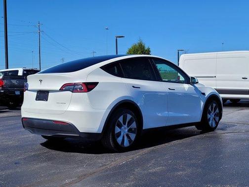 2022 Tesla Model Y Long Range