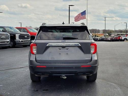 Carbonized Gray Metallic 2021 Ford Explorer XLT