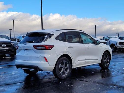 2023 Ford Escape ST-Line Select