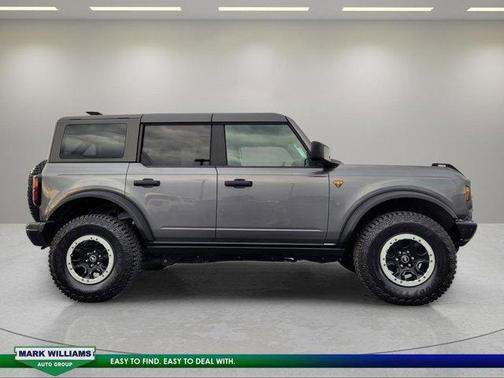Carbonized Gray Metallic 2023 Ford Bronco Badlands