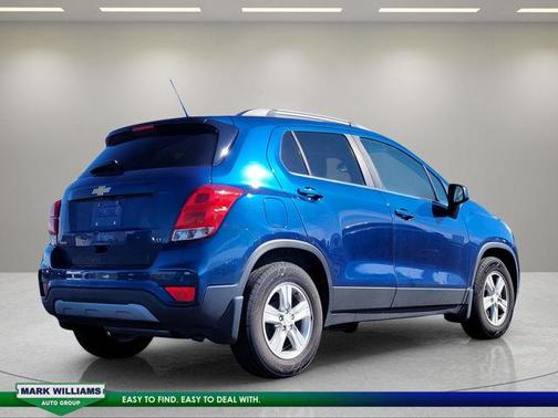 Pacific Blue Metallic 2019 Chevrolet Trax LT