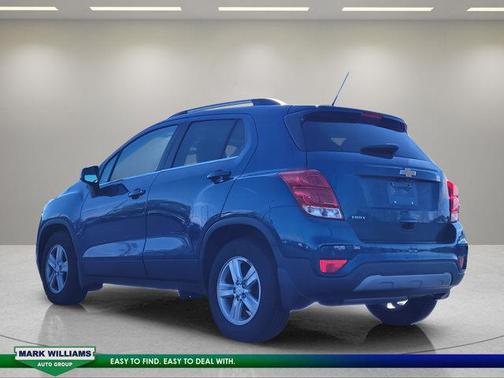 Pacific Blue Metallic 2019 Chevrolet Trax LT