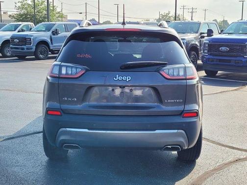 Granite Crystal Clearcoat Metallic 2019 Jeep Cherokee Limited