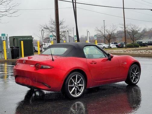2016 Mazda MX-5 Miata Grand Touring