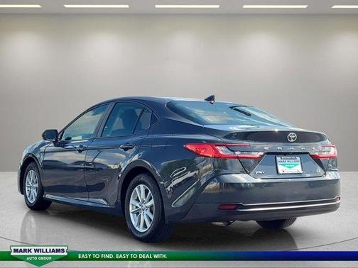 UNDERGROUND 2025 Toyota Camry LE