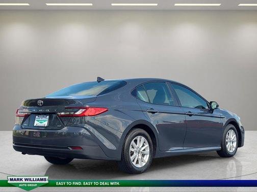 UNDERGROUND 2025 Toyota Camry LE