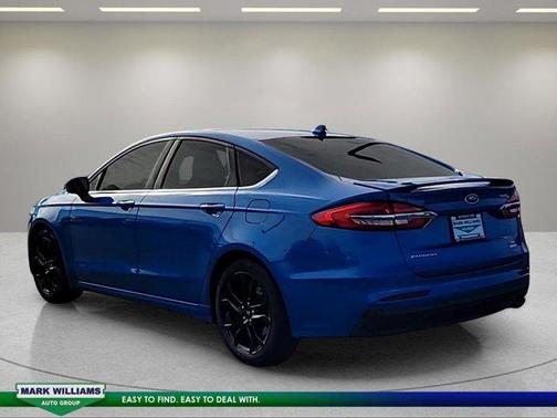 2020 Ford Fusion SE