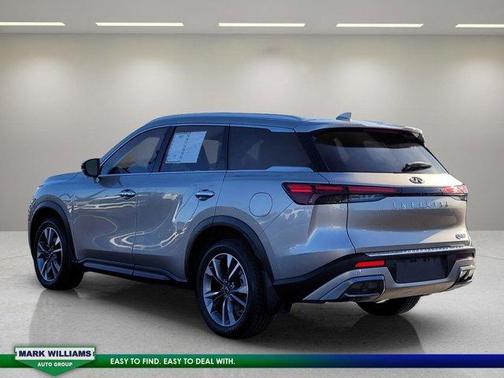 2022 INFINITI QX60 Luxe