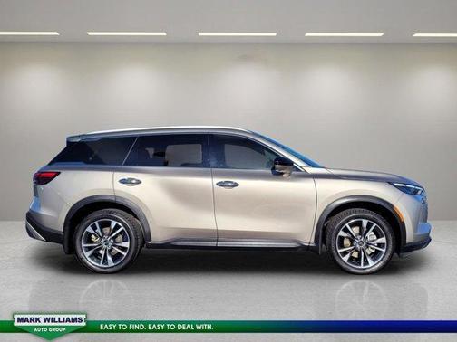 2022 INFINITI QX60 Luxe