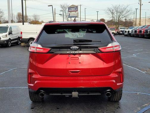 2021 Ford Edge ST Line