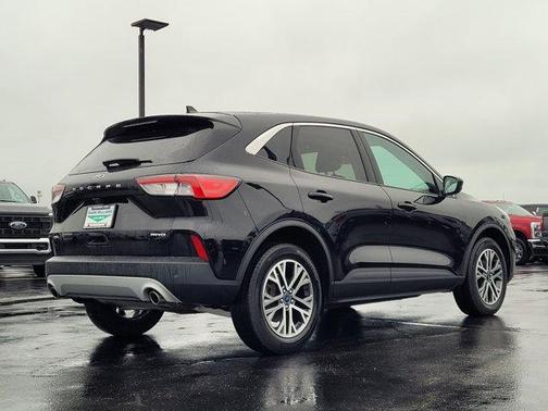 Agate Black Metallic 2022 Ford Escape SEL