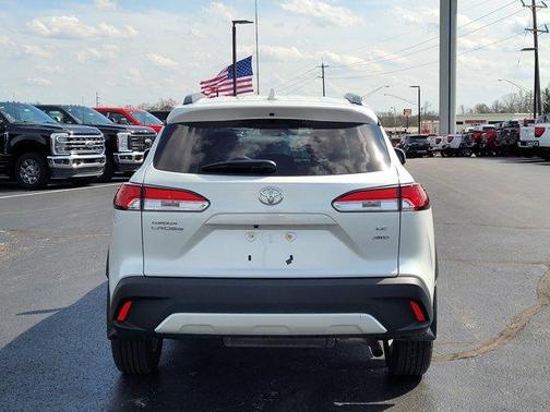 2024 Toyota Corolla Cross LE