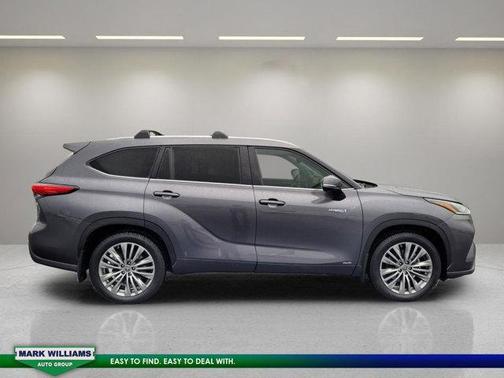 2021 Toyota Highlander Hybrid Platinum