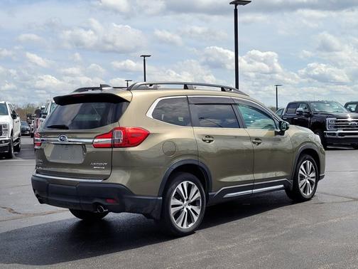 Autumn Green Metallic 2022 Subaru Ascent LIMITED 7-PASSENGER