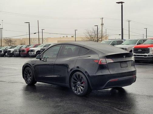2023 Tesla Model Y Performance
