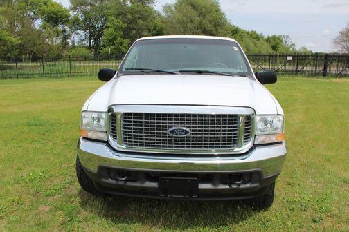 Oxford White Clearcoat 2002 Ford Excursion XLT