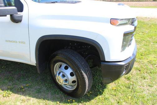 Summit White 2025 Chevrolet Silverado 3500 WT